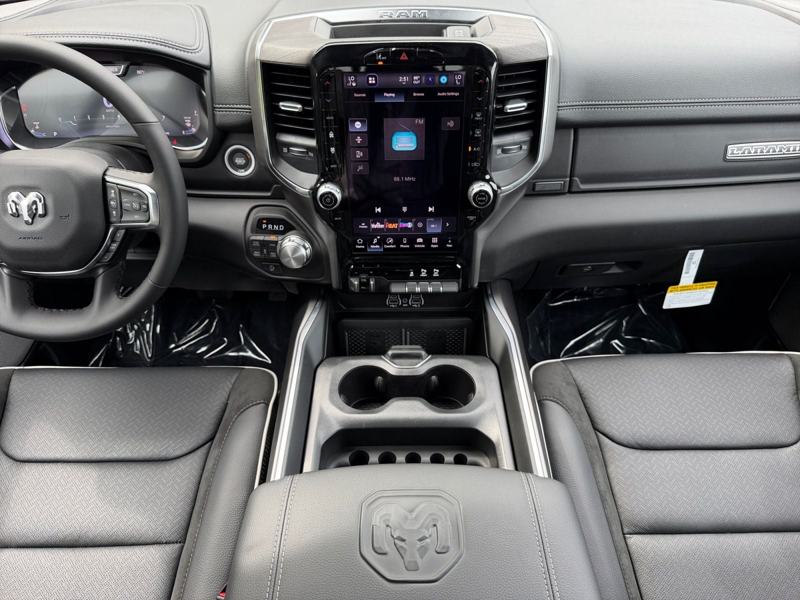 2027 RAM Ram 1500 RAM 1500 LARAMIE CREW CAB 4X4 5'7' BOX