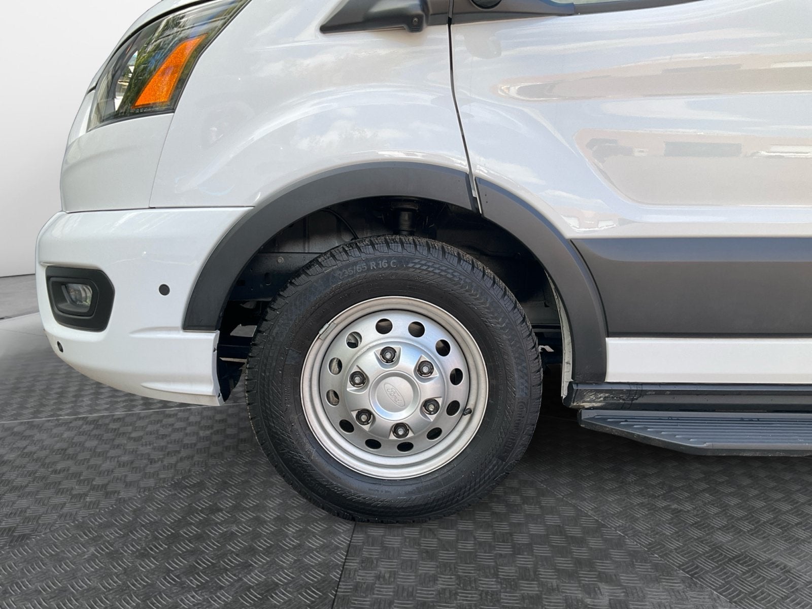 2024 Ford Transit-350 XLT