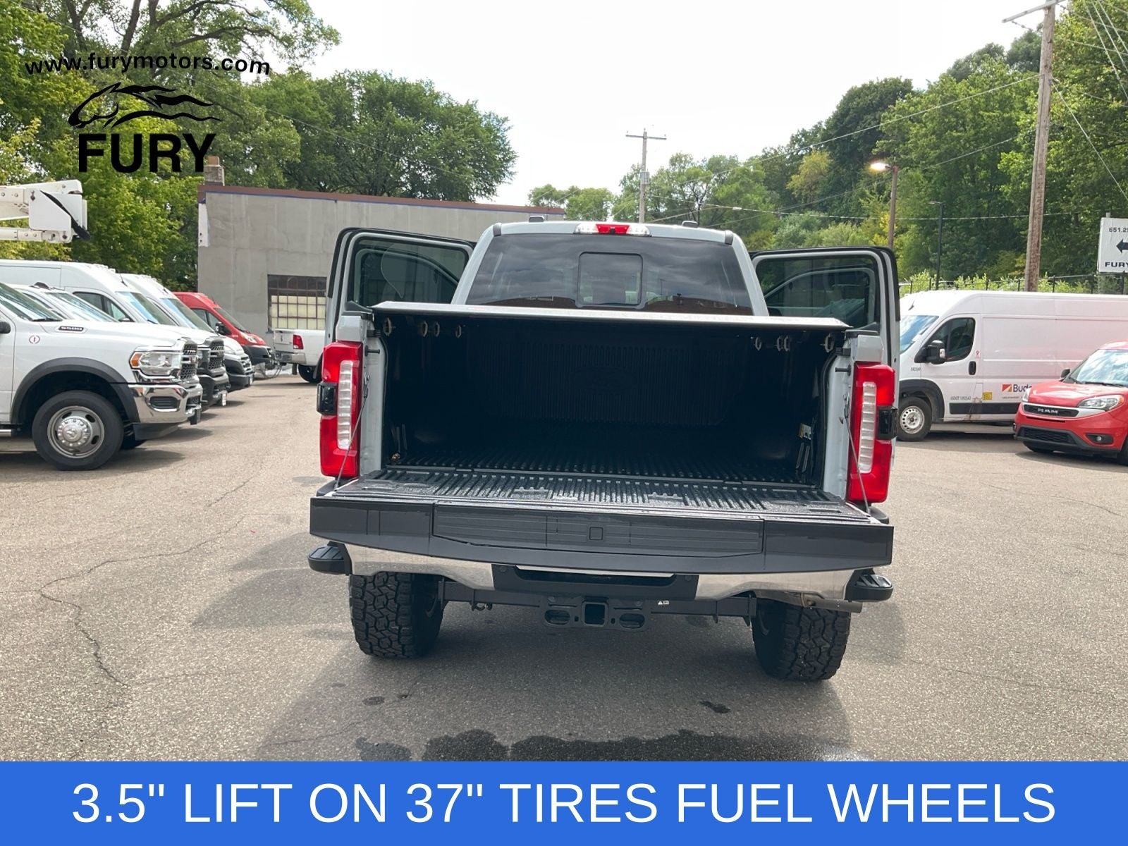 2025 Ford F-350SD Lariat