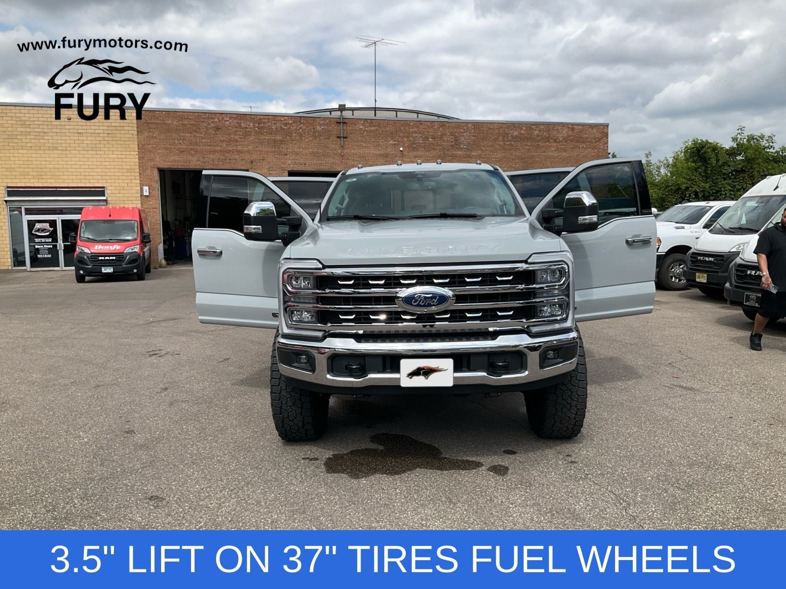 2025 Ford F-350SD Lariat