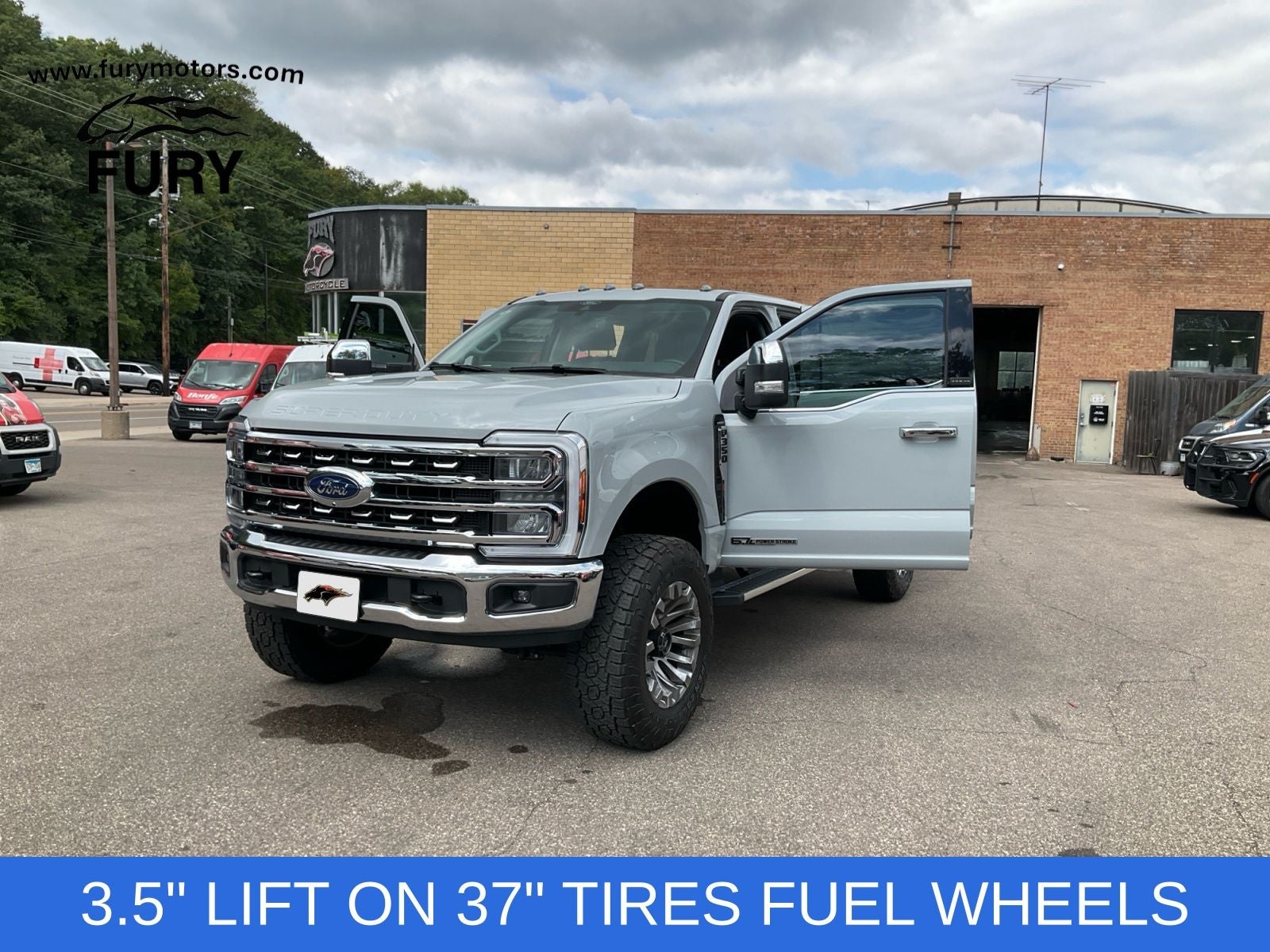 2025 Ford F-350SD Lariat
