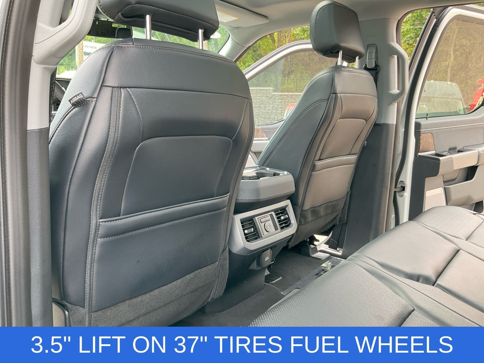 2025 Ford F-350SD Lariat
