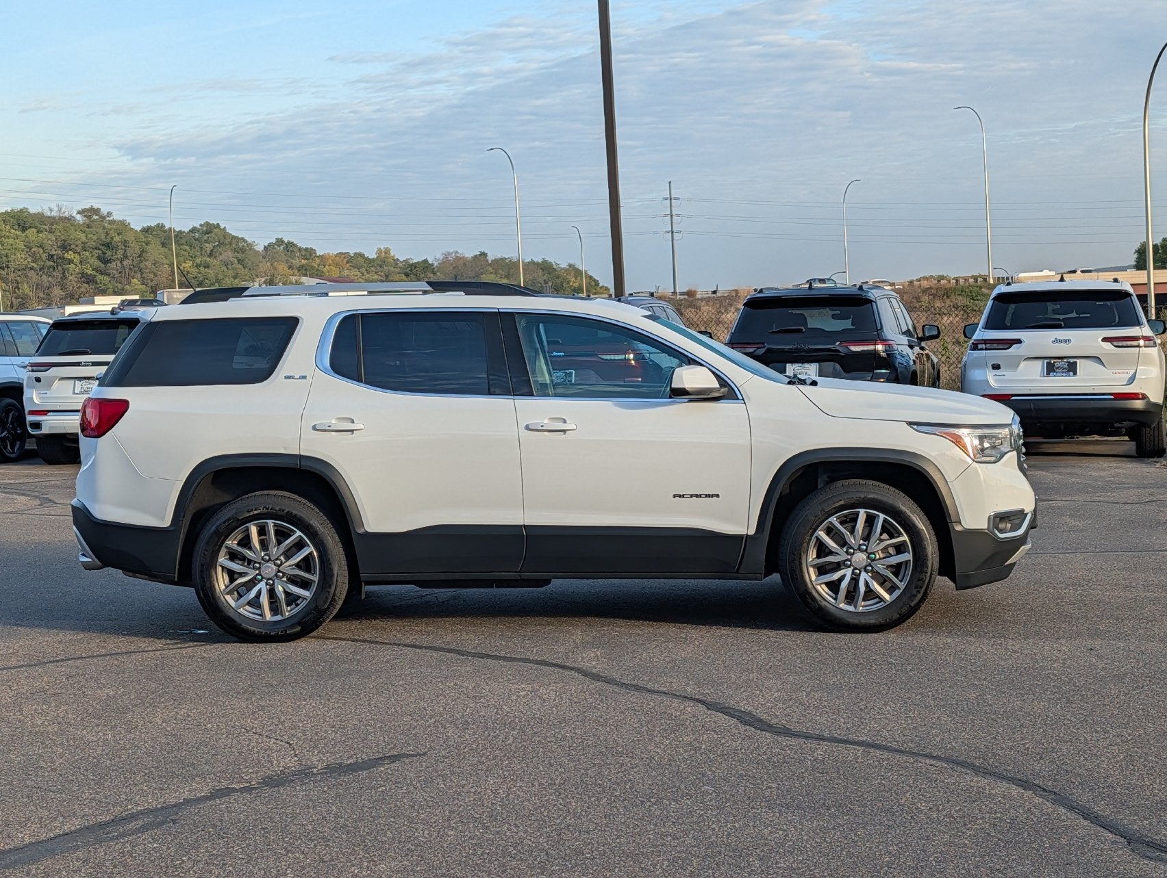 2019 GMC Acadia SLE-2