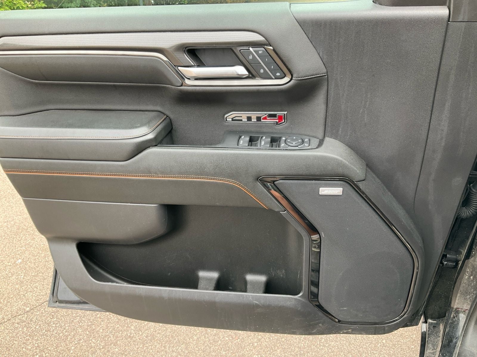 2024 GMC Sierra 1500 AT4