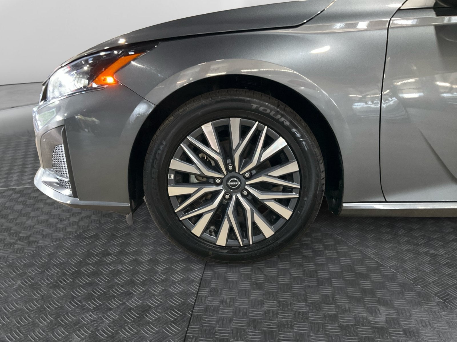2025 Nissan Altima SV FWD