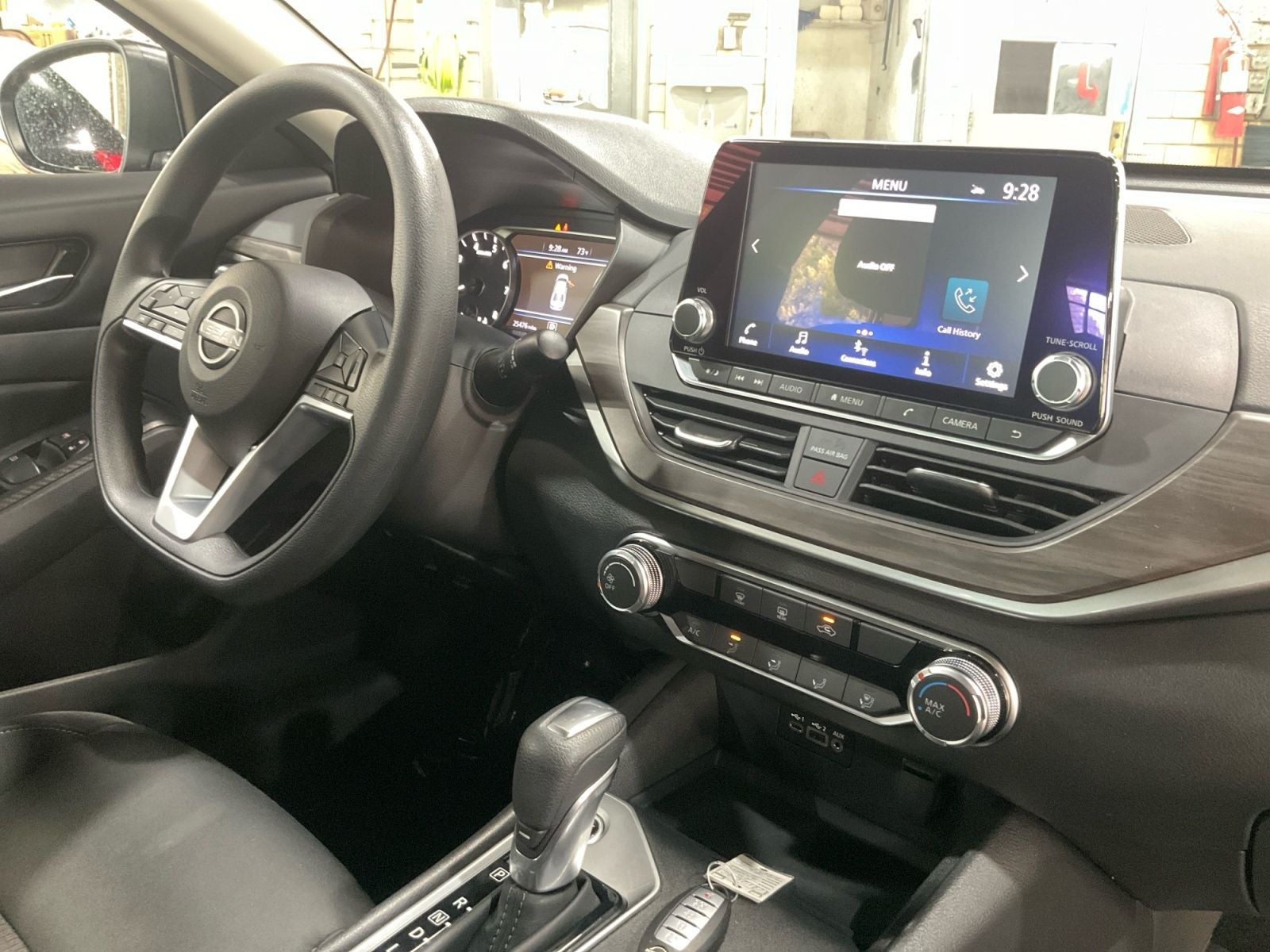 2025 Nissan Altima SV FWD