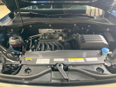 2022 Volkswagen Atlas Cross Sport 3.6L V6 SEL Premium R-Line