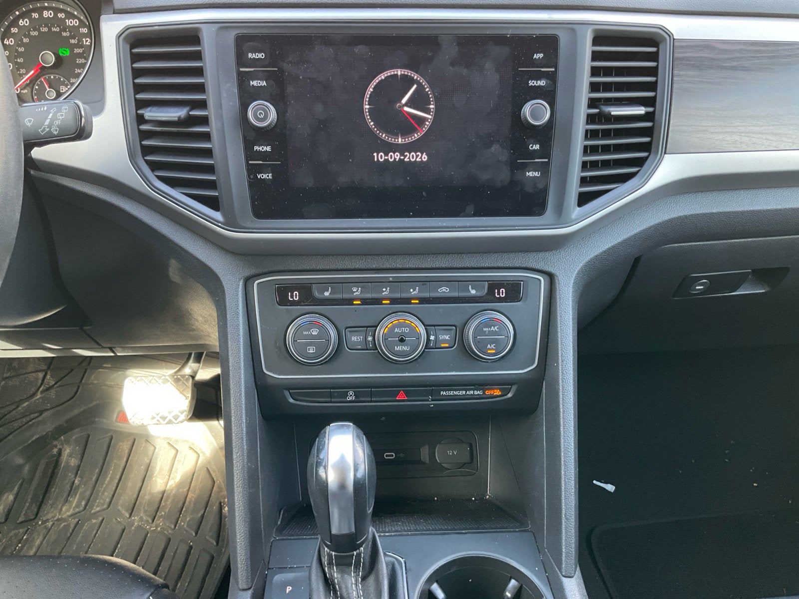 2021 Volkswagen Atlas 3.6L V6 SE w/Technology