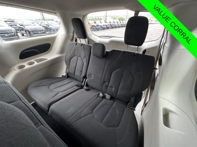 2019 Chrysler Pacifica L