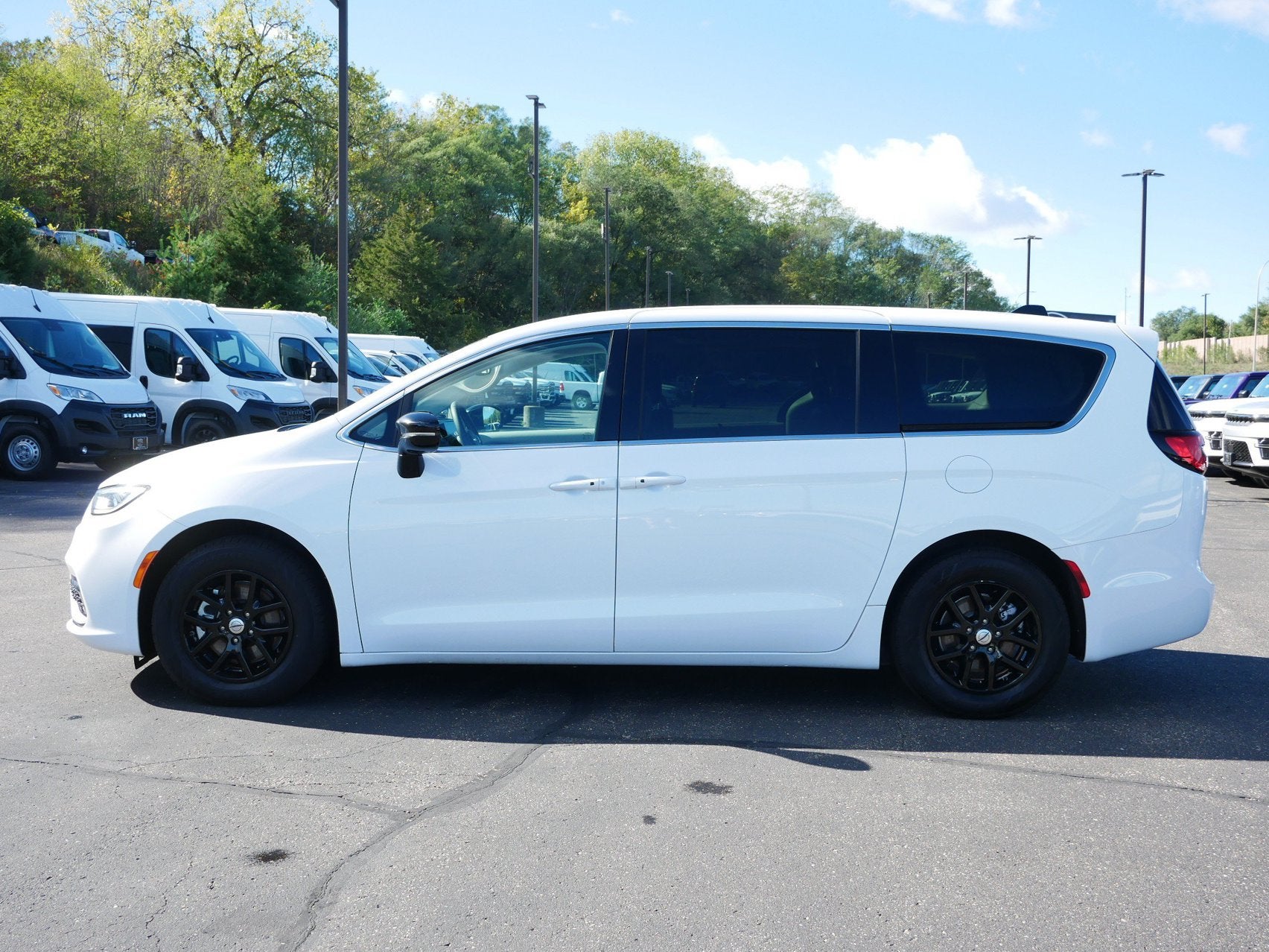 2024 Chrysler Pacifica Touring L
