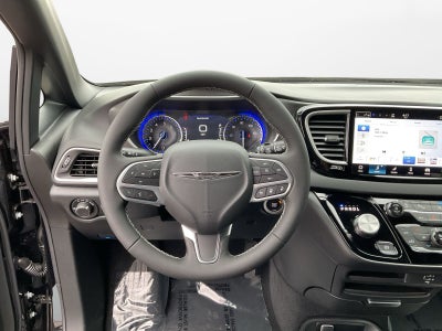 2026 Chrysler Voyager VOYAGER LX