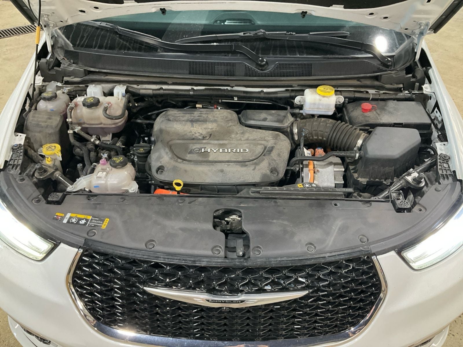 2024 Chrysler Pacifica Hybrid Select