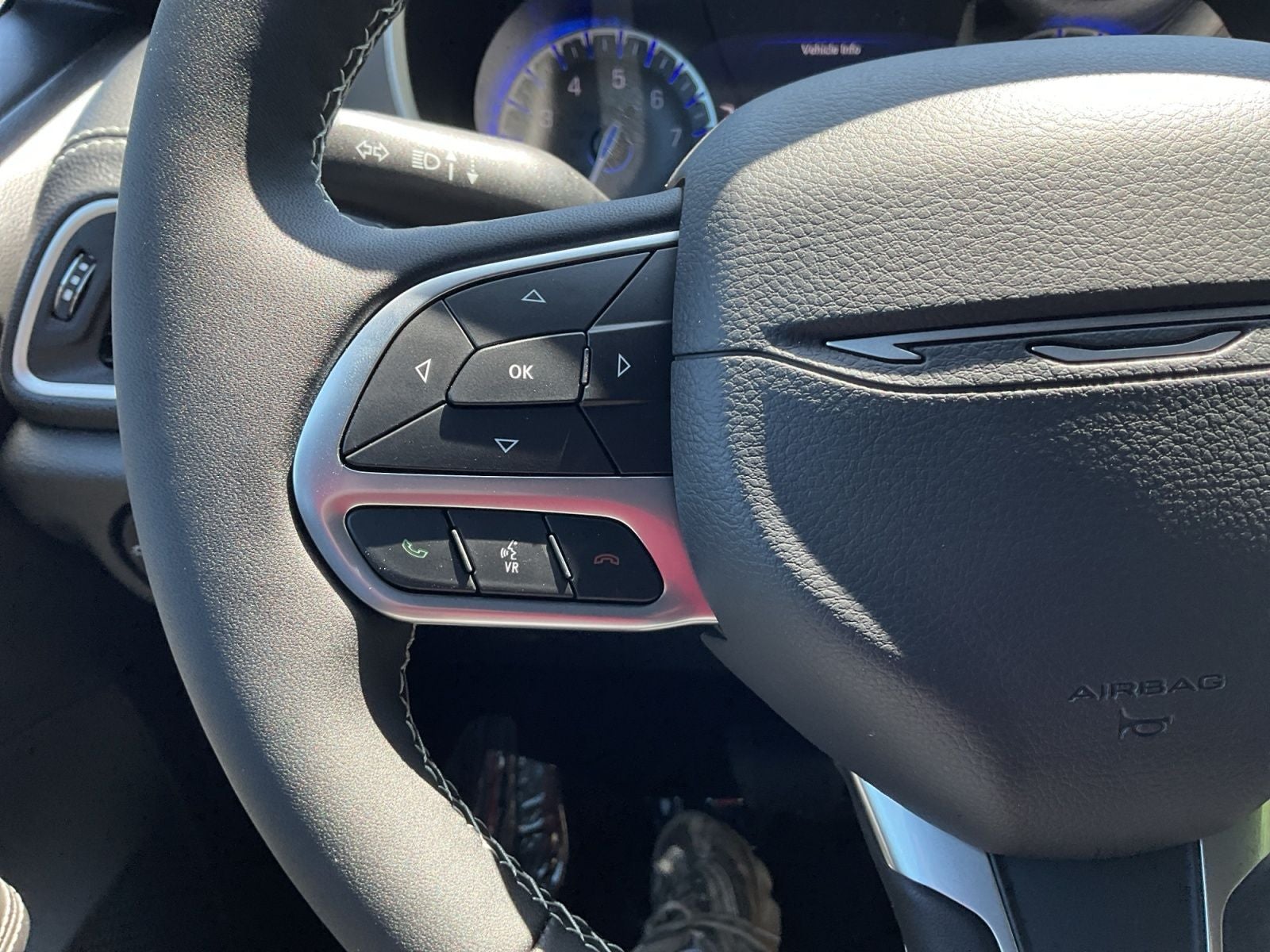2027 Chrysler Pacifica PACIFICA SELECT AWD