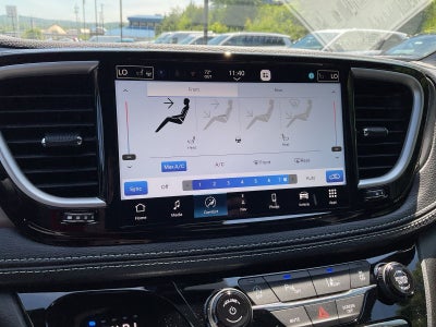 2027 Chrysler Pacifica PACIFICA SELECT AWD