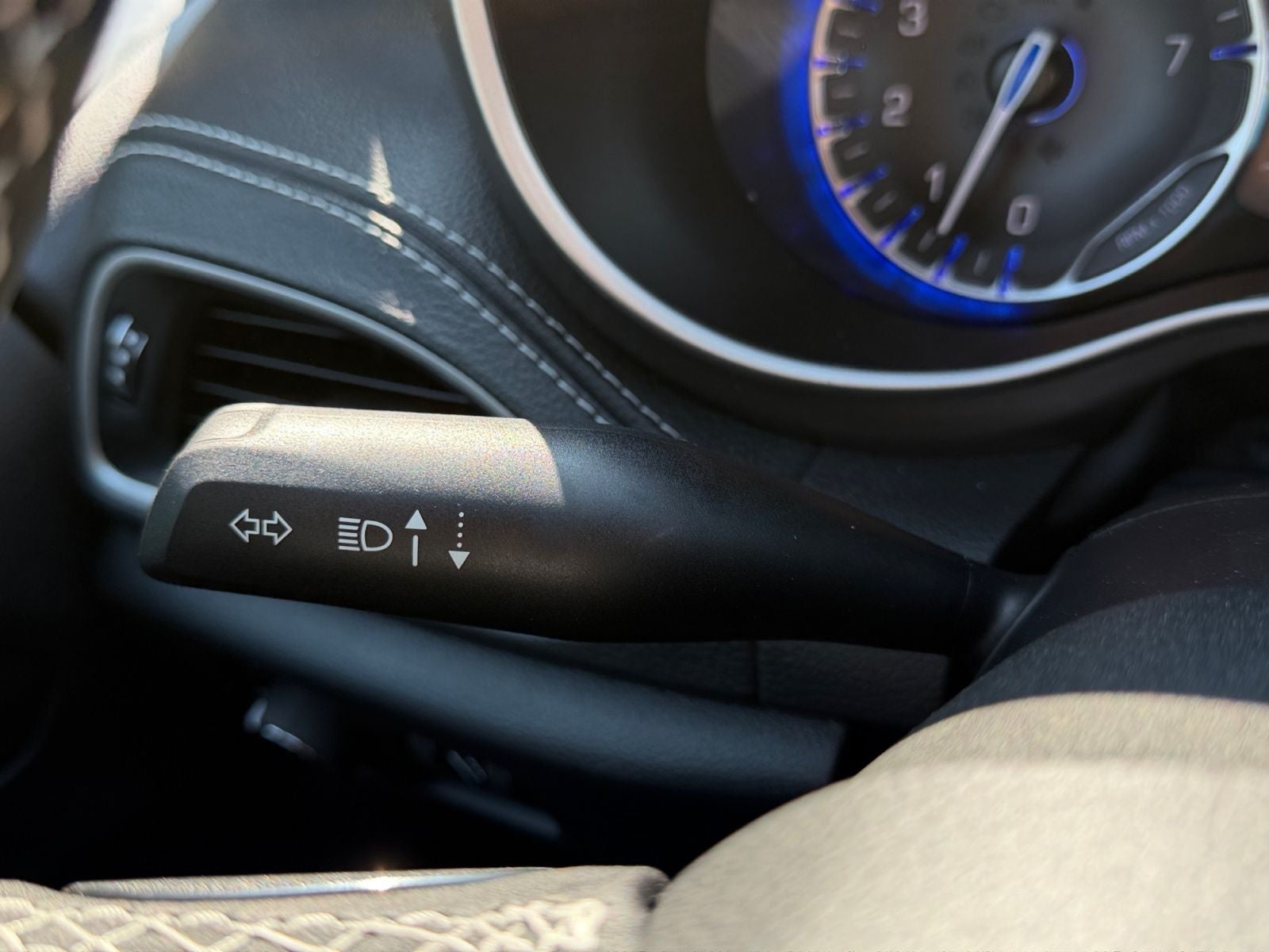 2027 Chrysler Pacifica PACIFICA SELECT AWD