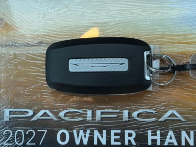 2027 Chrysler Pacifica PACIFICA SELECT AWD