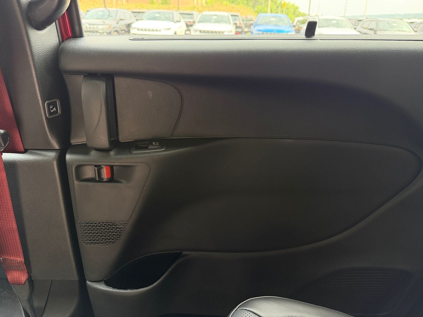 2027 Chrysler Pacifica PACIFICA SELECT AWD