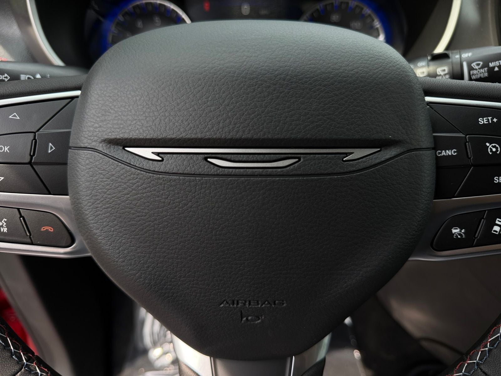 2027 Chrysler Pacifica PACIFICA SELECT AWD
