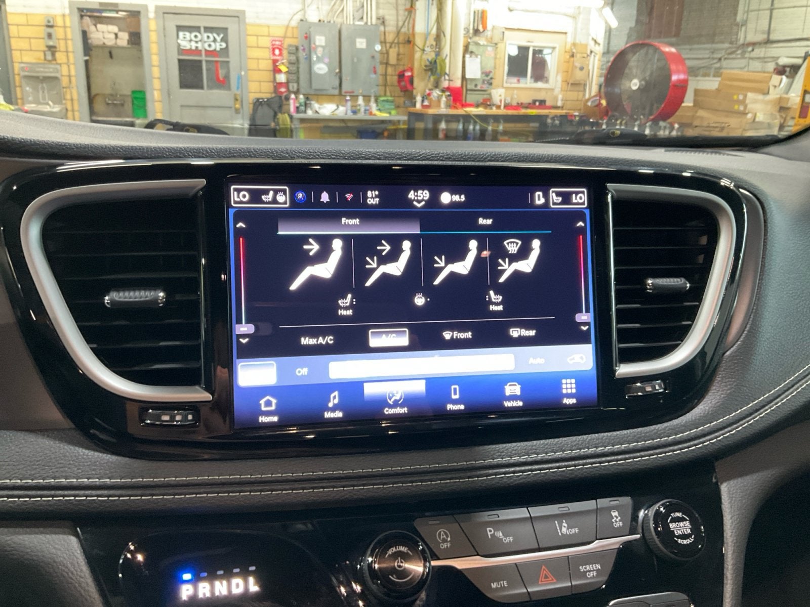 2025 Chrysler Pacifica Select