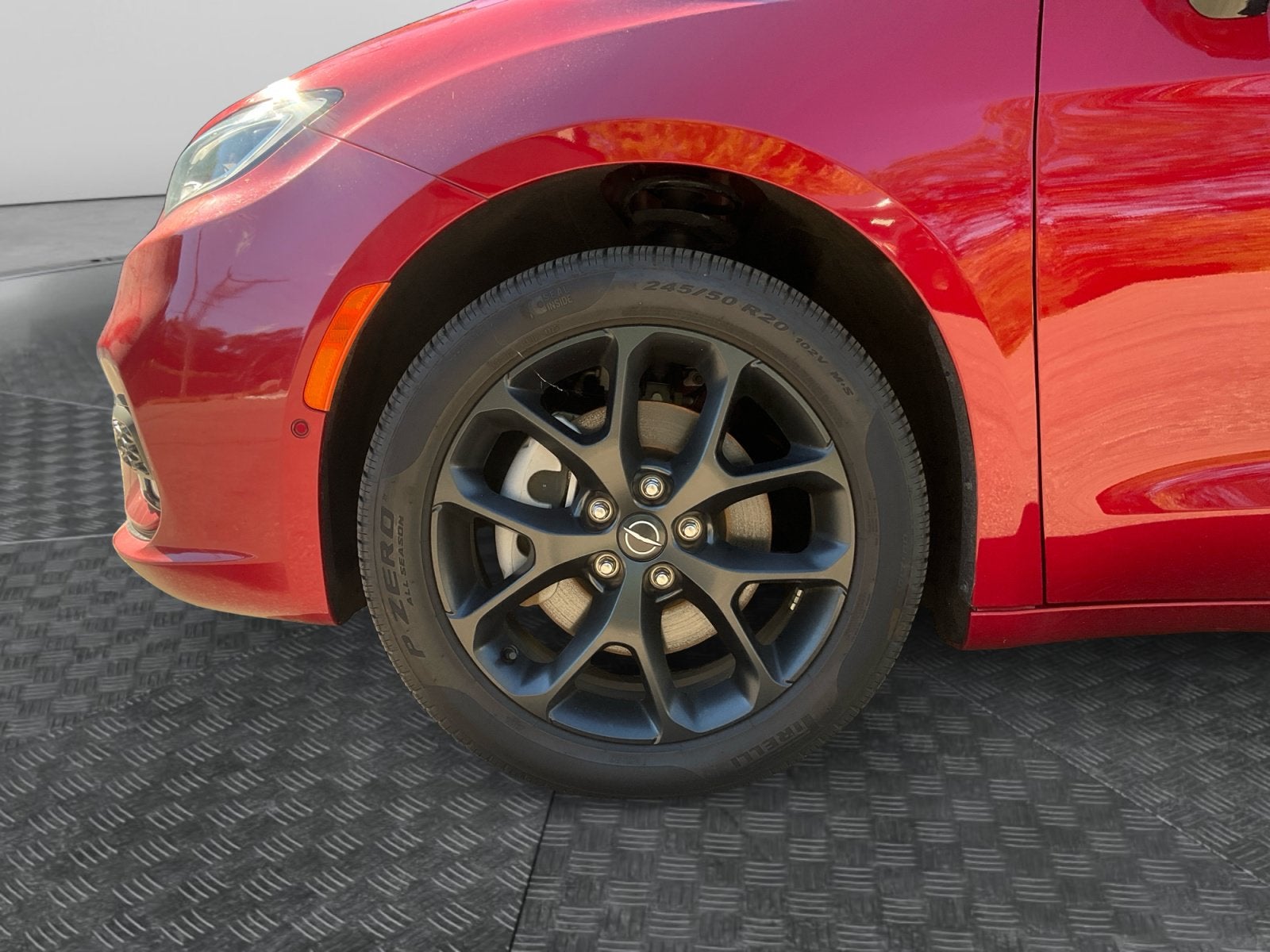 2025 Chrysler Pacifica Limited AWD