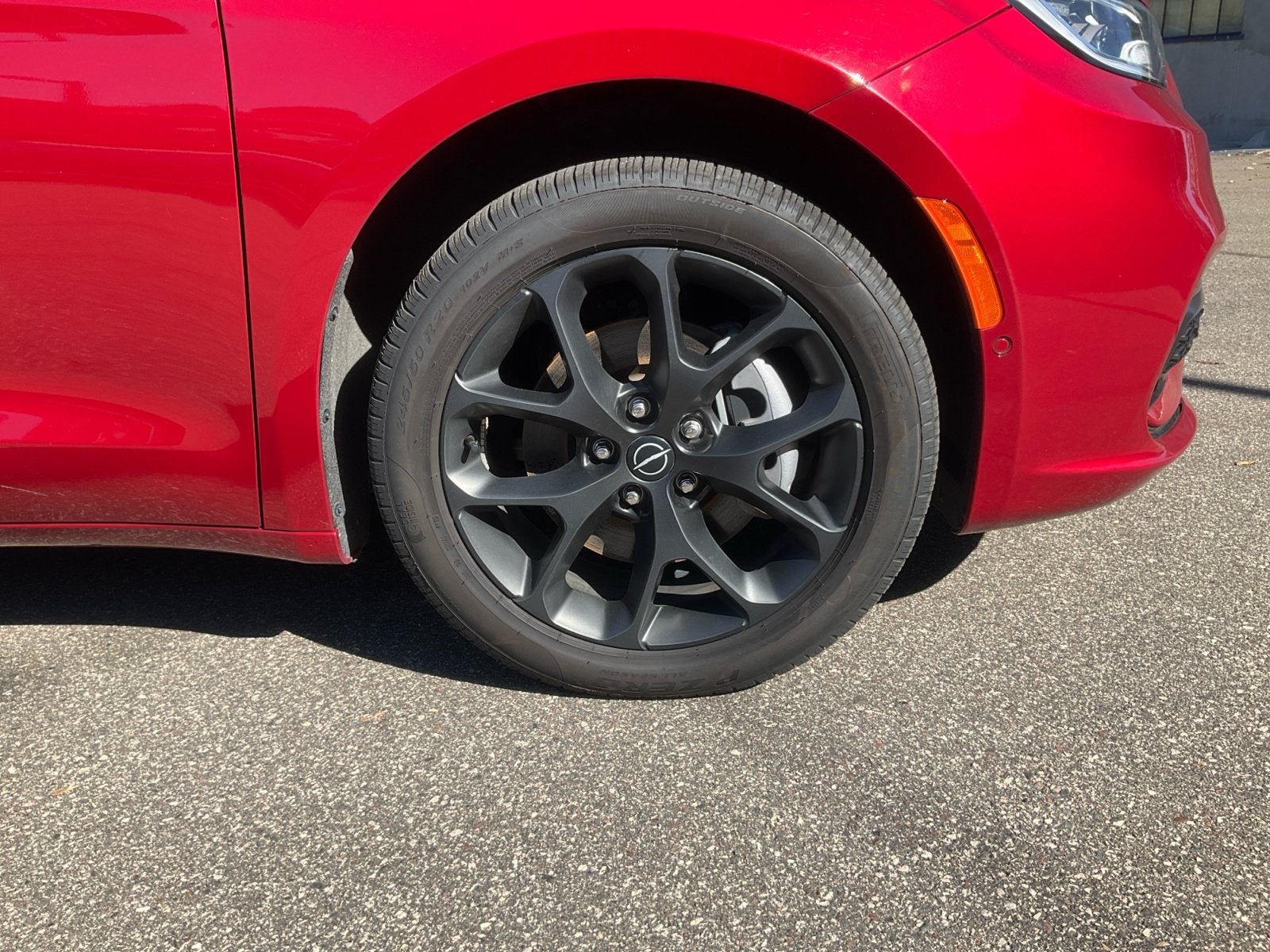 2025 Chrysler Pacifica Limited AWD