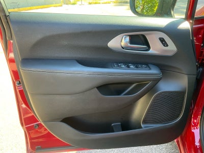2025 Chrysler Pacifica Limited AWD