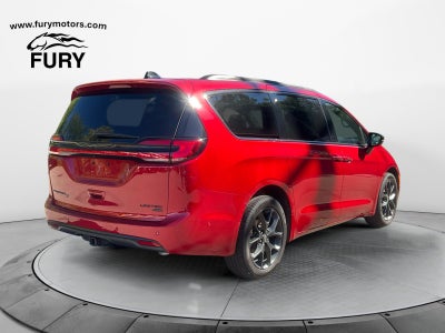 2025 Chrysler Pacifica Limited AWD