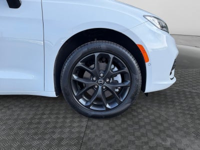 2026 Chrysler Pacifica PACIFICA LIMITED AWD