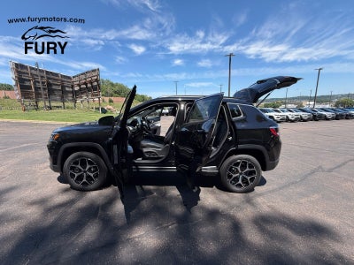 2026 Jeep Compass COMPASS LIMITED 4X4