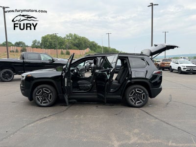 2026 Jeep Cherokee Laredo 4x4