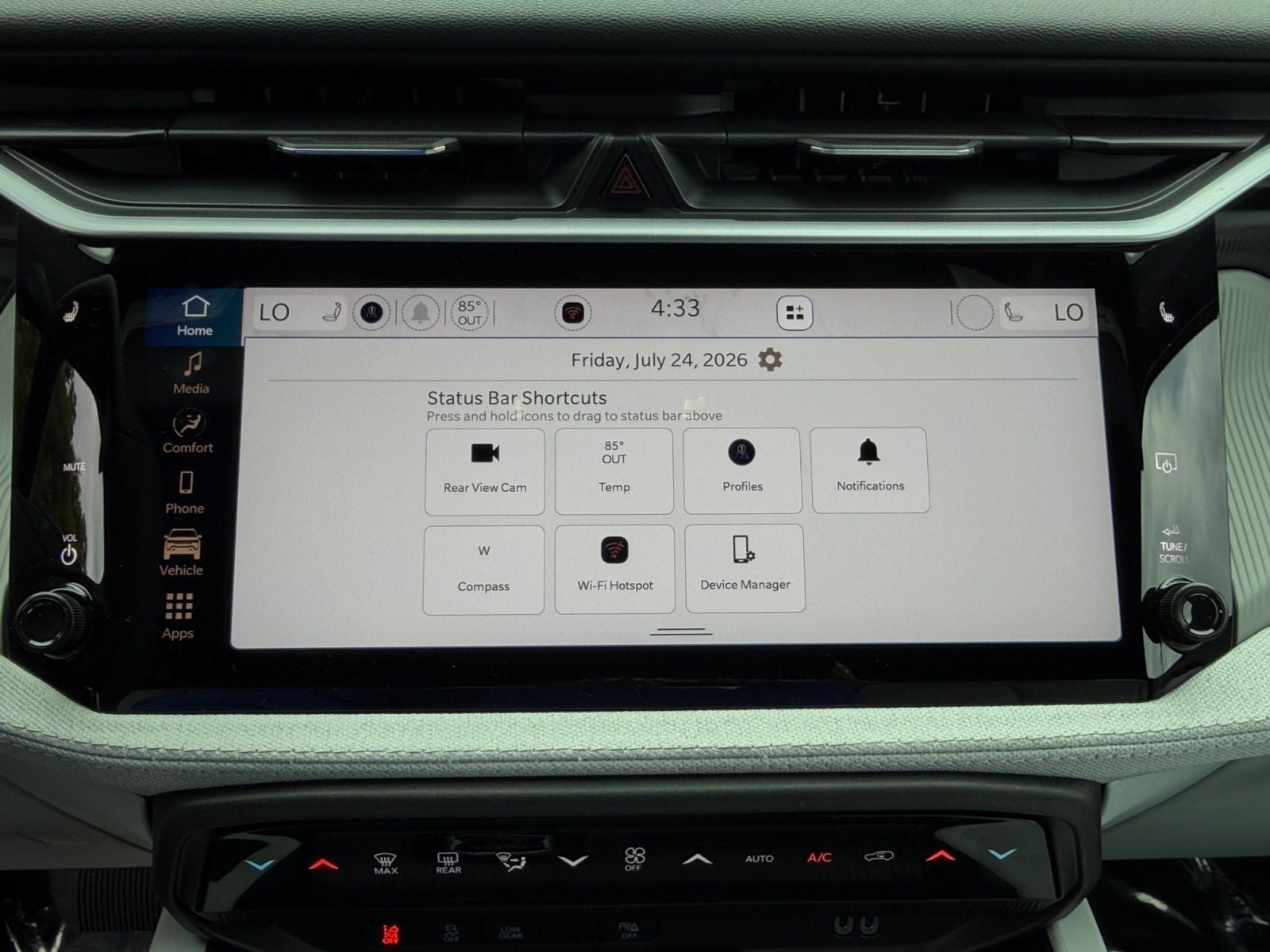 2026 Jeep Cherokee CHEROKEE LAREDO 4X4