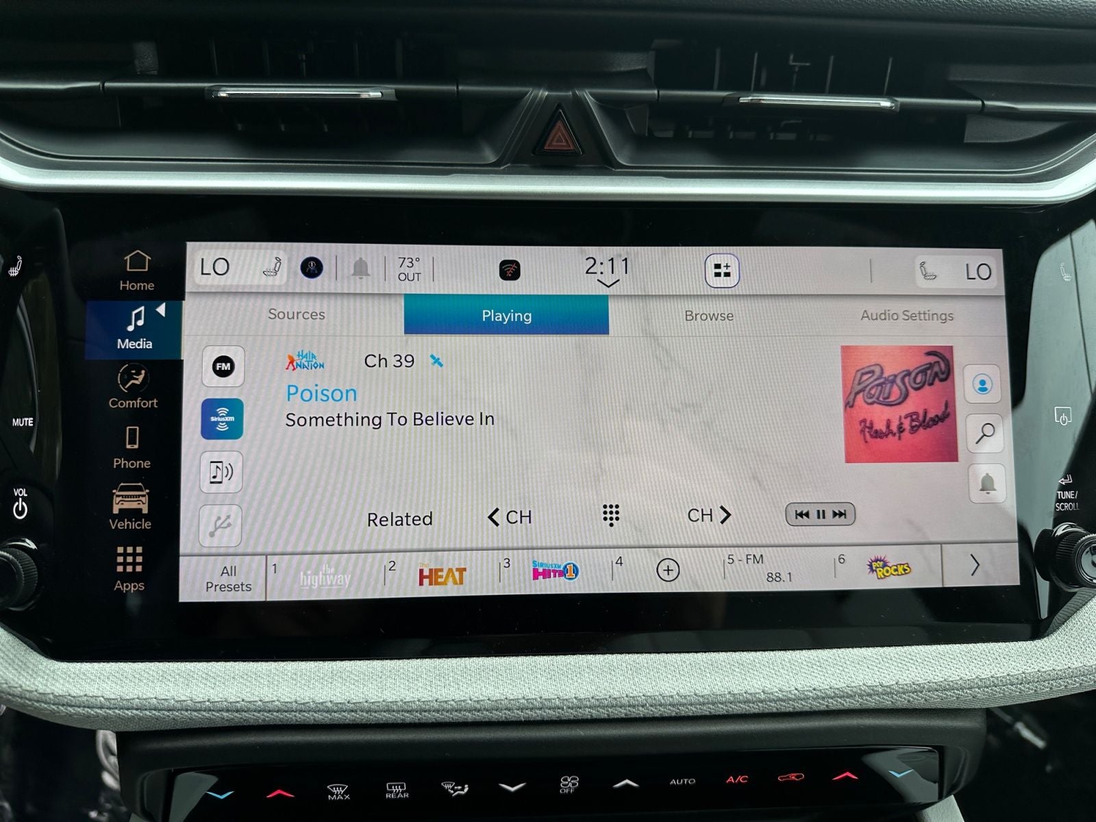 2026 Jeep Cherokee CHEROKEE LAREDO 4X4