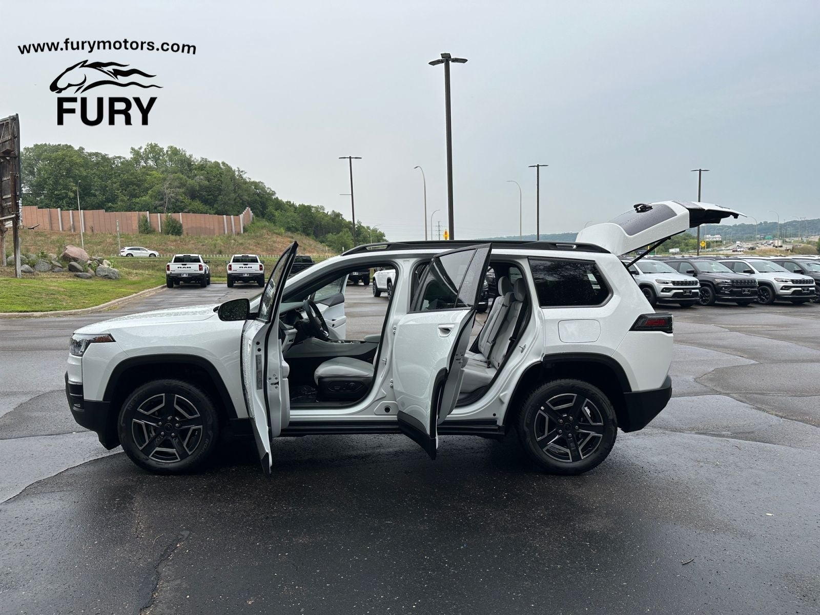 2026 Jeep Cherokee CHEROKEE LAREDO 4X4