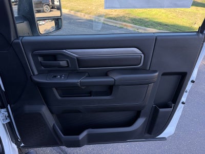 2027 RAM Ram 3500 RAM 3500 TRADESMAN REGULAR CAB 4X4 8' BOX