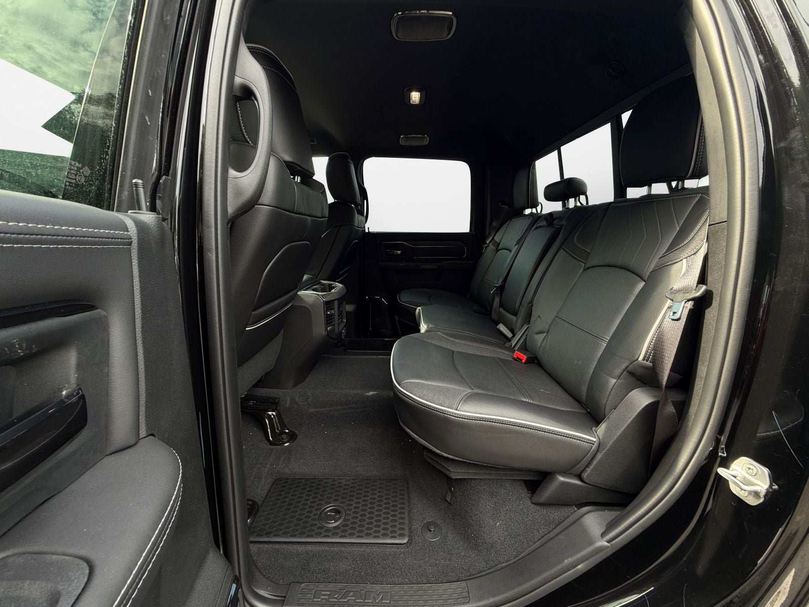 2026 RAM 3500 RAM 3500 LIMITED CREW CAB 4X4 6'4' BOX