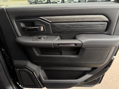 2026 RAM 3500 RAM 3500 LIMITED CREW CAB 4X4 6'4' BOX