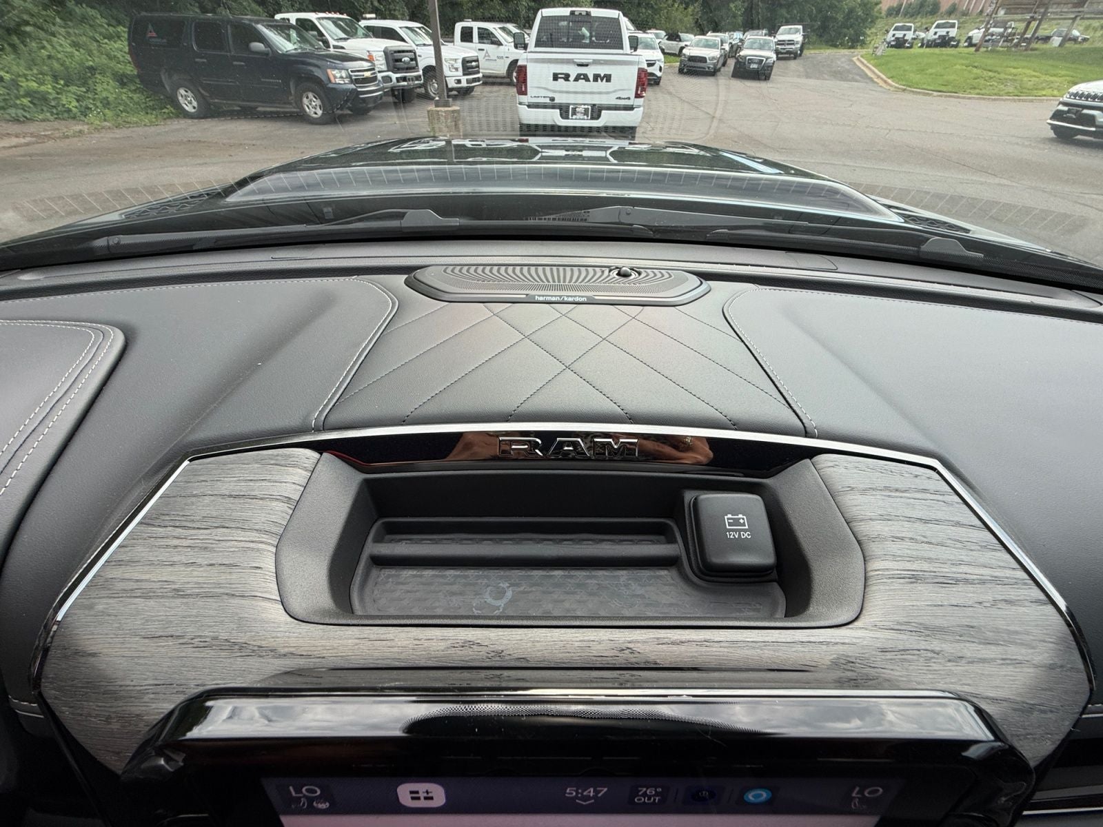 2026 RAM 3500 RAM 3500 LIMITED CREW CAB 4X4 6'4' BOX