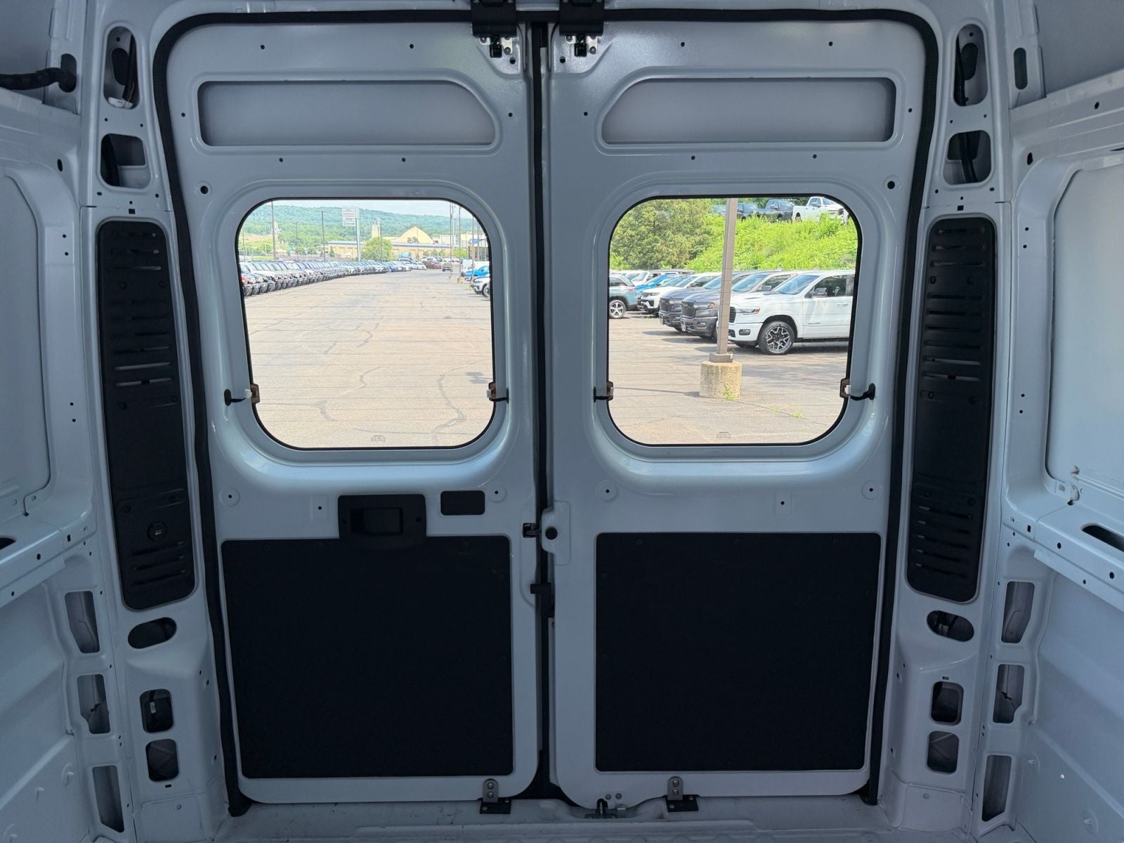 2026 RAM ProMaster 3500 Cargo Van SLT High Roof 159' WB EXT