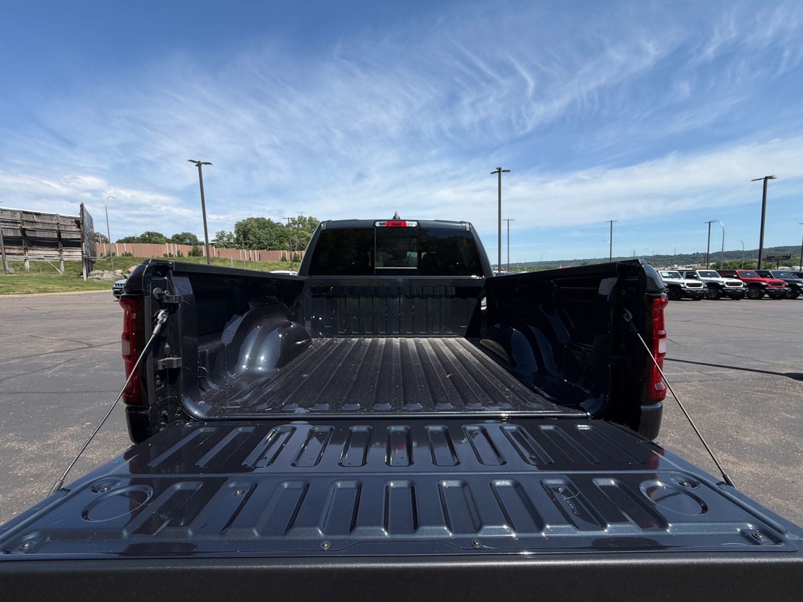 2026 RAM Ram 1500 RAM 1500 EXPRESS CREW CAB 4X4 5'7' BOX