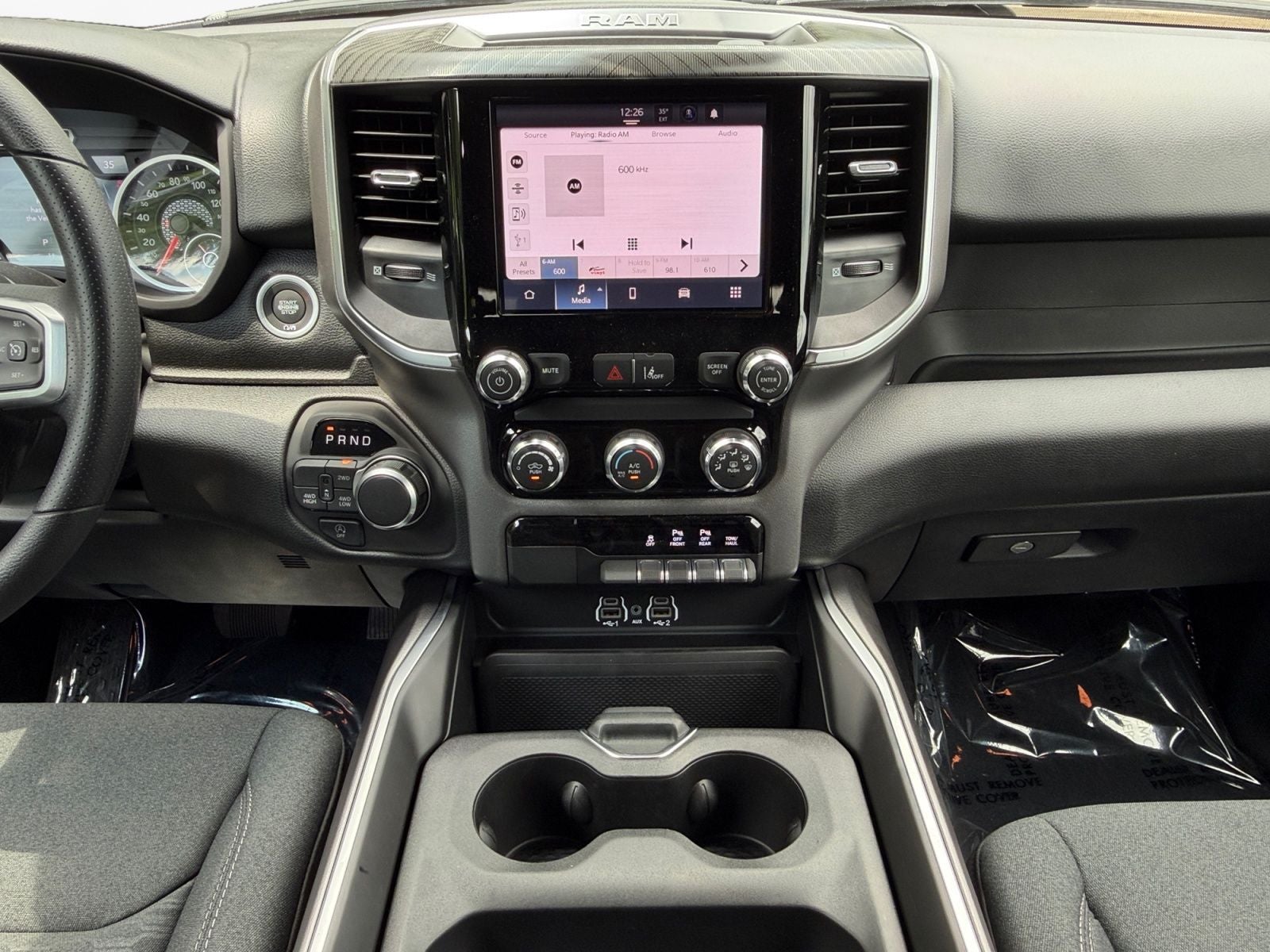 2026 RAM Ram 1500 RAM 1500 EXPRESS CREW CAB 4X4 5'7' BOX