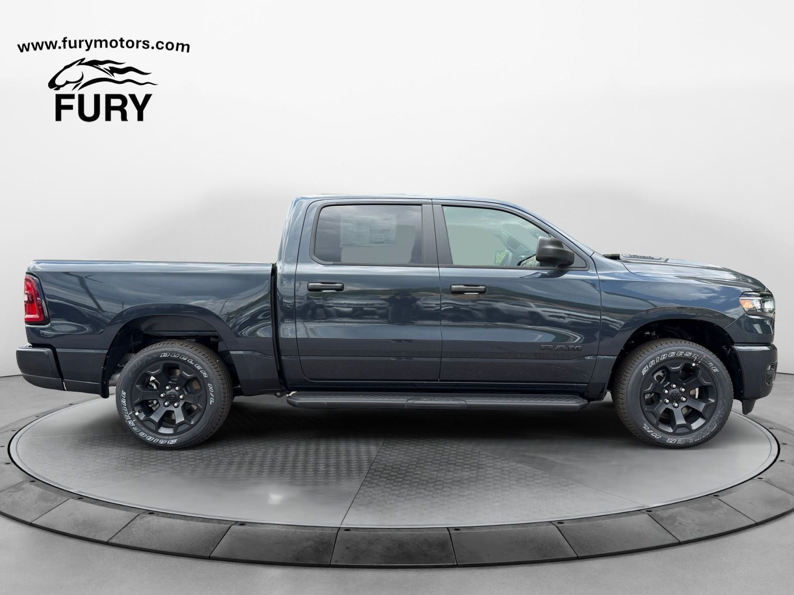 2026 RAM Ram 1500 RAM 1500 EXPRESS CREW CAB 4X4 5'7' BOX