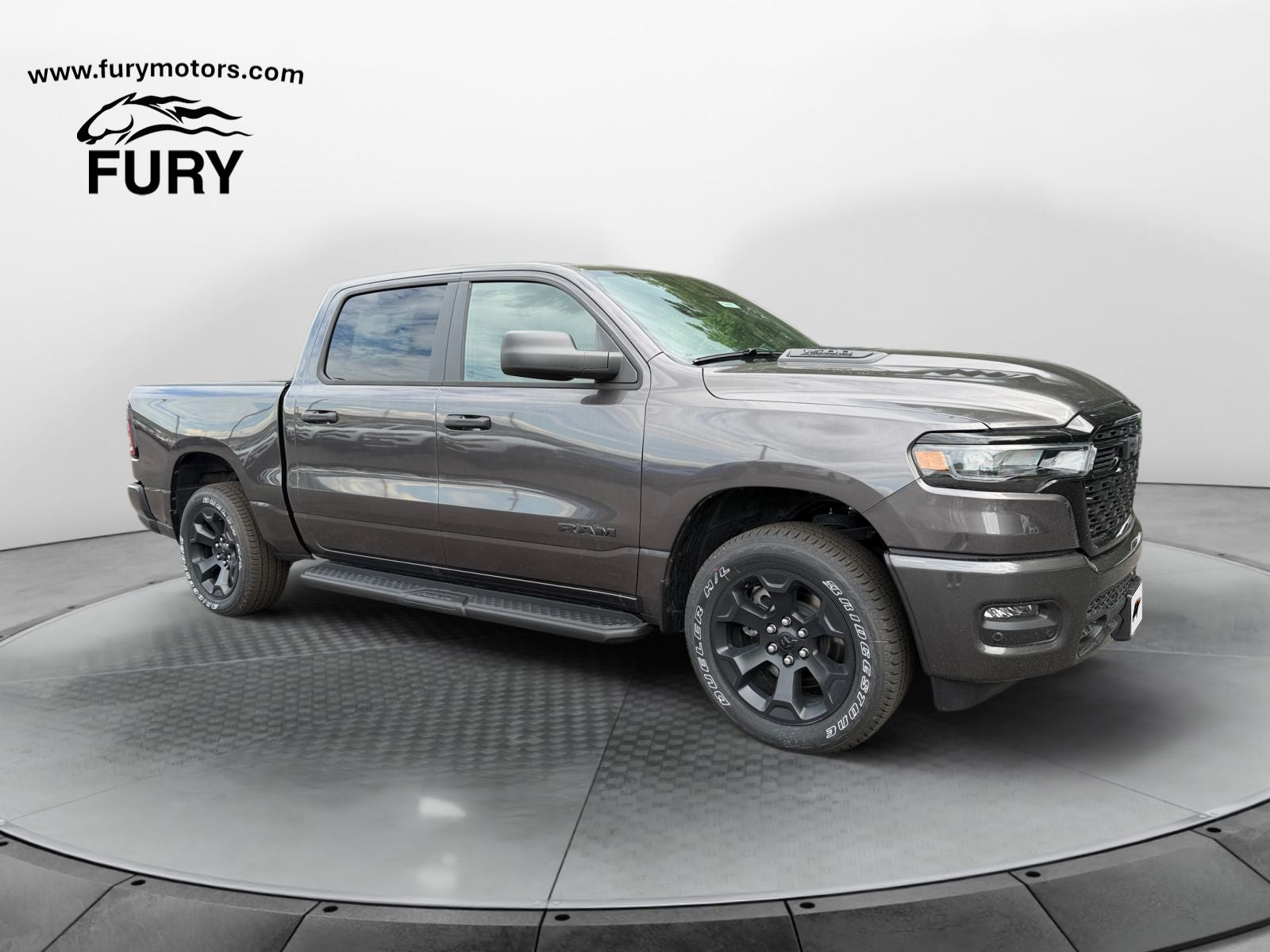 2026 RAM 1500 RAM 1500 EXPRESS CREW CAB 4X4 5'7' BOX