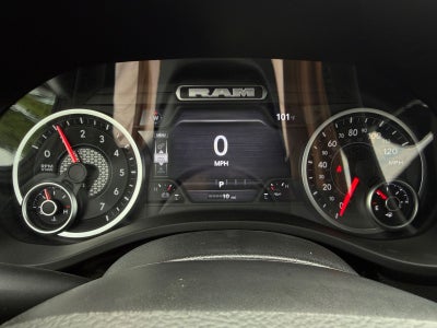 2026 RAM 1500 RAM 1500 EXPRESS CREW CAB 4X4 5'7' BOX