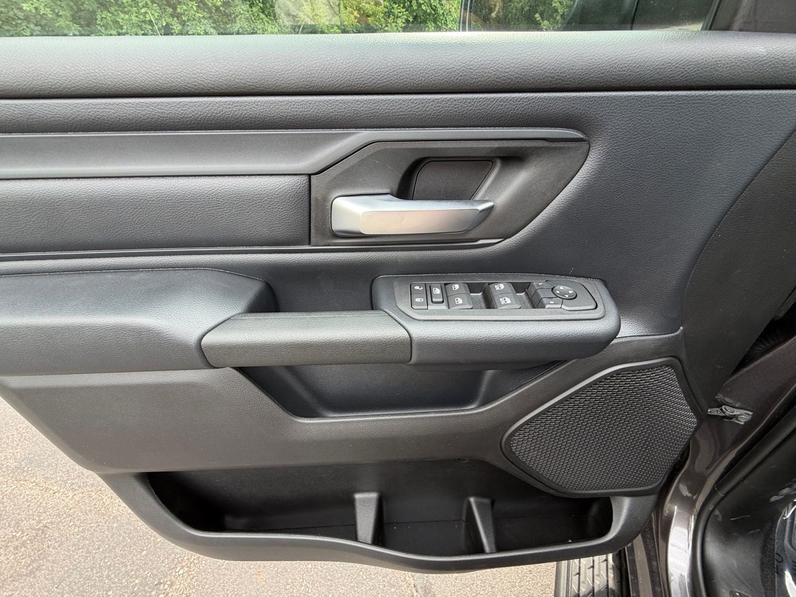 2026 RAM 1500 RAM 1500 EXPRESS CREW CAB 4X4 5'7' BOX