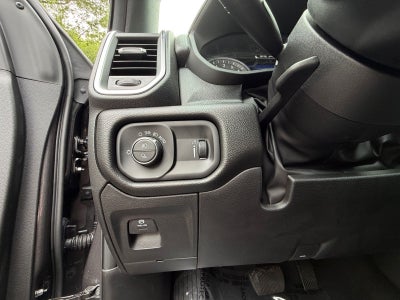 2026 RAM 1500 RAM 1500 EXPRESS CREW CAB 4X4 5'7' BOX