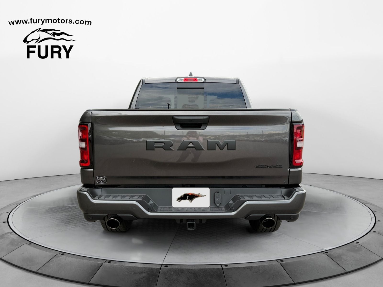 2026 RAM 1500 RAM 1500 EXPRESS CREW CAB 4X4 5'7' BOX
