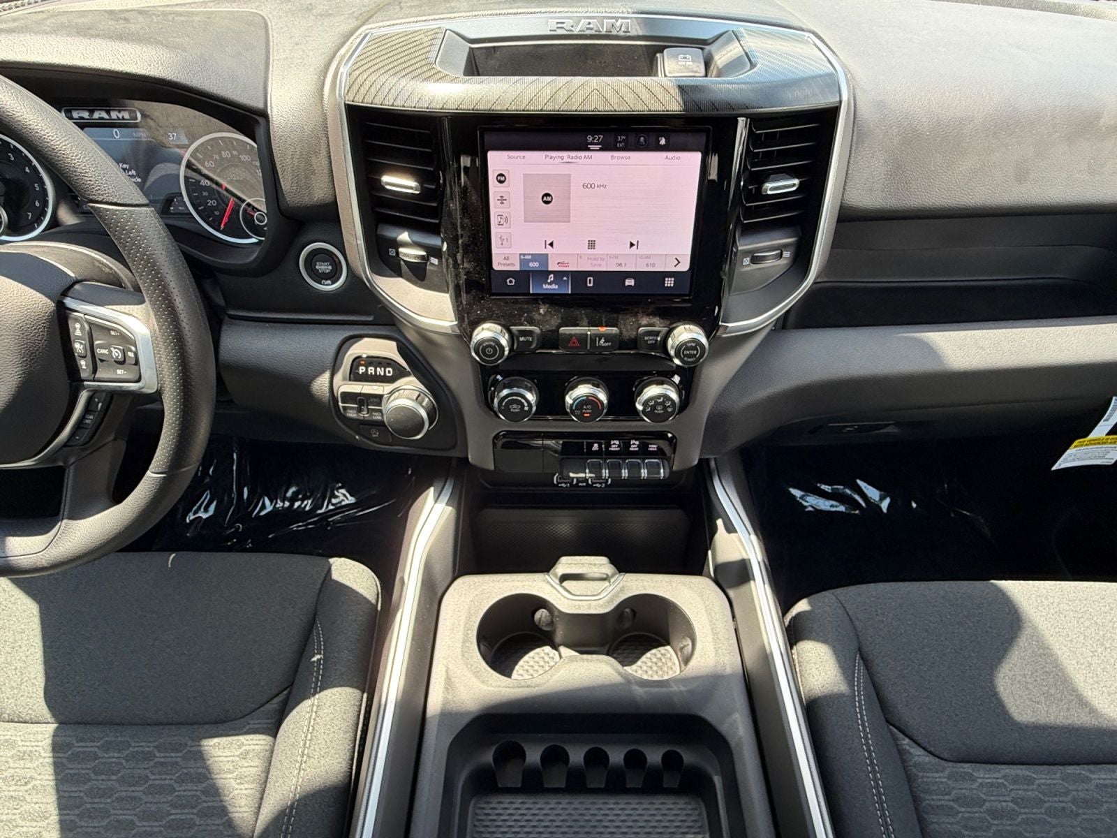 2026 RAM 1500 RAM 1500 EXPRESS CREW CAB 4X4 5'7' BOX