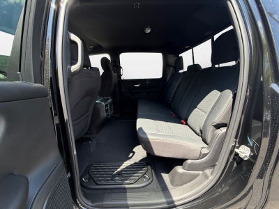 2026 RAM 1500 RAM 1500 EXPRESS CREW CAB 4X4 5'7' BOX