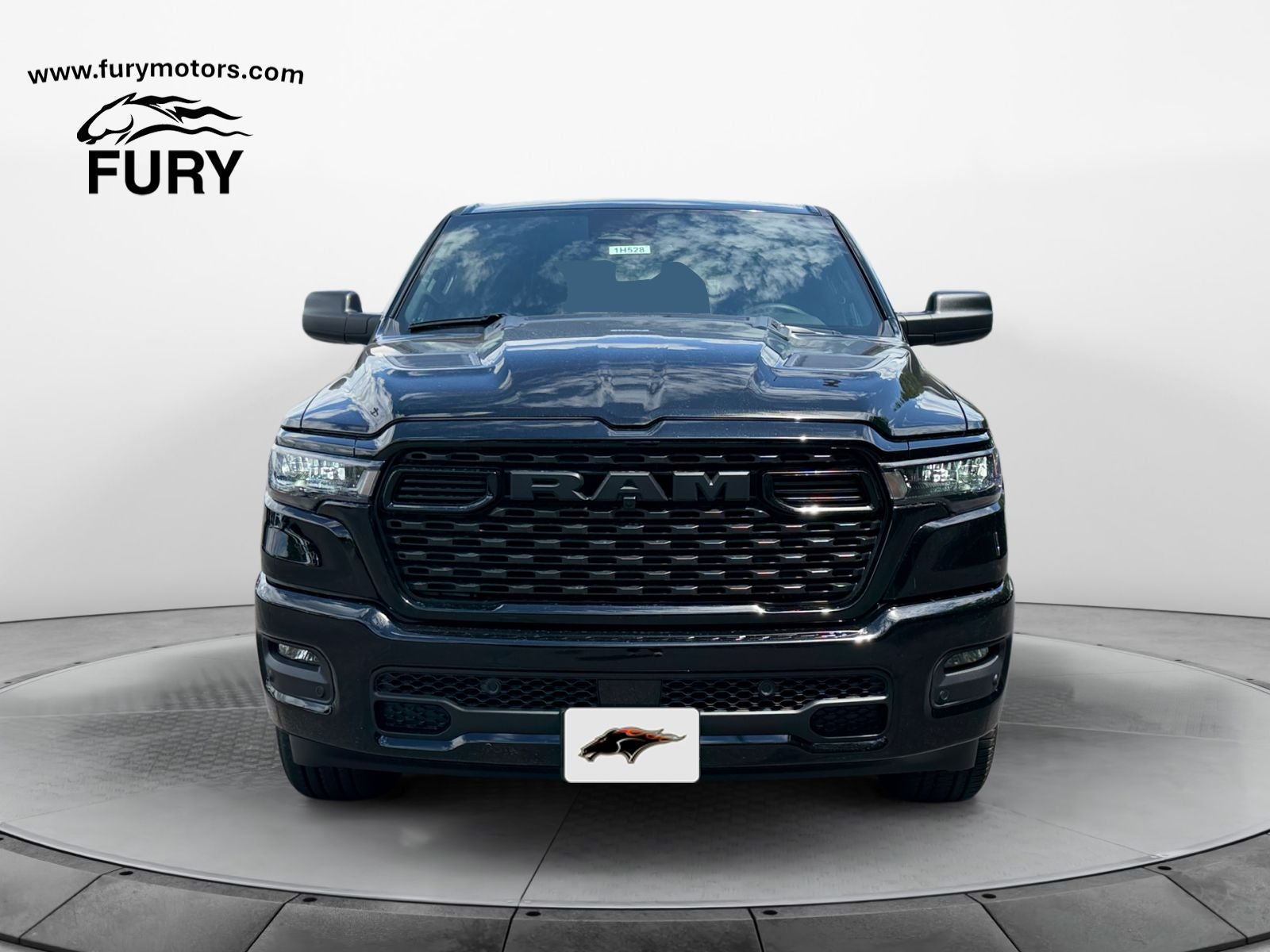 2026 RAM 1500 RAM 1500 EXPRESS CREW CAB 4X4 5'7' BOX