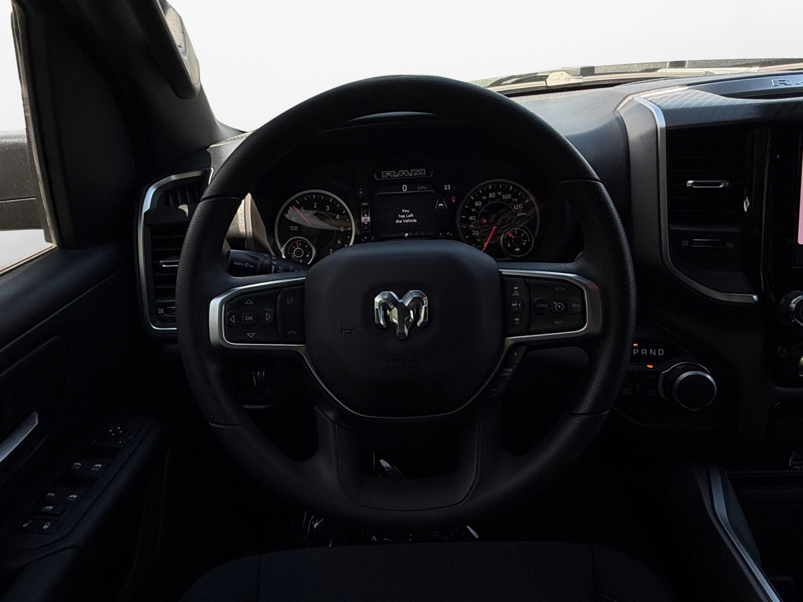 2026 RAM 1500 RAM 1500 EXPRESS CREW CAB 4X4 5'7' BOX
